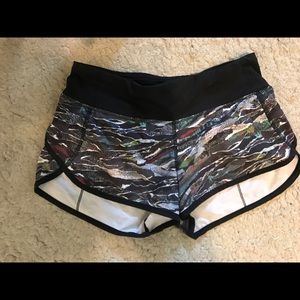 lulu lemon supper shorts